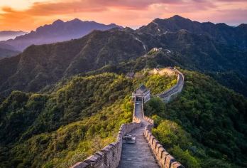 慕田峪长城包车一日游【一家一团独立包车畅游北京】【[行程自由]睡醒再出发，告别拥堵，景点深度游五环内上门接送，10小时服务，出发时间可以由您来定】