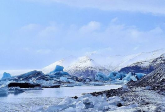 冰岛雷克雅未克黄金圈+极光+蓝冰洞徒步【专业包车+咨询定制】【专属私密，一家一团，尽享自在旅途。】
