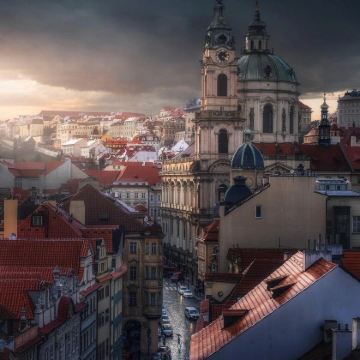 捷克布拉格-跳舞的房子-黄金巷-火药塔-全境包车-私享行