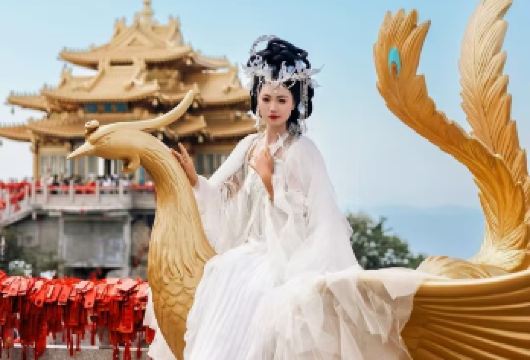 【甄选导游服务】老君山专业导游（独立包团/时间自由）【[私享包团]不用拼团不用等人，时间自由，行程更轻松】