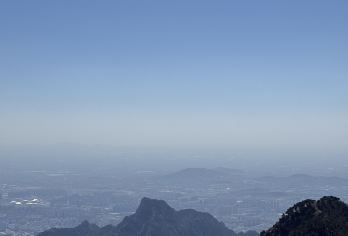 青岛-泰安往返泰山风景区+玉皇顶+岱庙陪爬一日游-可英文服务【可提供英文及小语种导游服务-往返接送-可选导游-可代订门票】