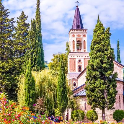 探秘卡赫季：品美酒、访修道院、漫步爱情之城西格纳吉