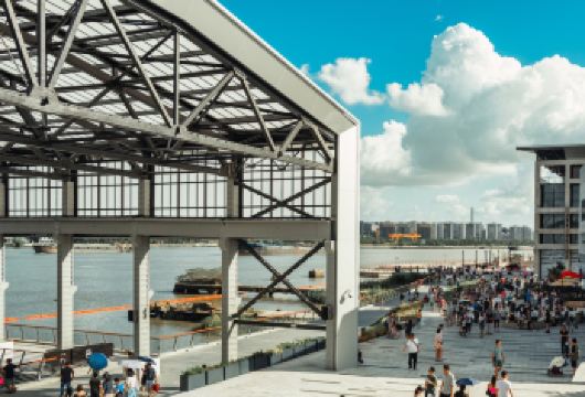 西岸梦中心筒仓+西岸大剧院+油罐艺术中心+西岸美术馆半日游【西岸梦中心筒仓（西岸制高点）GateM West Bund原水泥厂的重要组成部分】