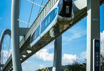 【包车家庭游】省科技馆+空轨+东湖绿道+摩天轮一日游【[行程特色]深度游武汉-包车轻松游-可协商景区】