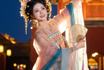 沈阳故宫+张学良旧居+东三省总督府+中街一日游 门票自费【[纯玩体验]一家一团+上门接送+行程可调+全程专车+无需与陌生人拼车+行程更自由+玩得更尽兴】