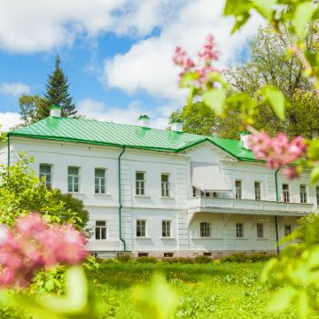 俄罗斯雅斯纳亚波良纳+托尔斯泰庄园博物馆+图拉克里姆一日游