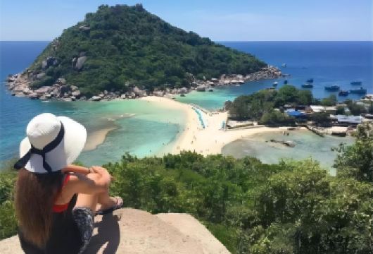 涛岛+南园岛【浮潜圣地|导游服务|双岛联玩|上门接送|午餐】【苏梅岛经典行程，景色宜人，果冻海，热带鱼，水下珊瑚，浮潜天堂点，人字形沙滩】