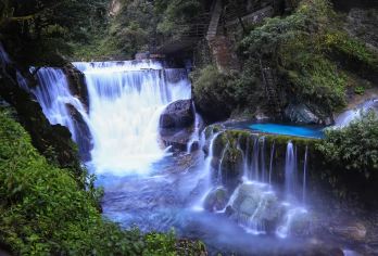 西昌九十九里温泉瀑布一日游【纯玩无自费天天发团1人起订拼团】【森林雨峡谷-天然氧吧】
