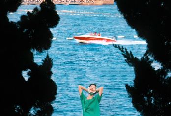 鱼鸣咀村+金沙滩+胶州湾大桥一日游【黄岛网红赶海/海上观光】【[经典网红]青岛热门网红打卡地一站式解锁！打卡网红景点 + 出片圣地，轻松 get 滨海潮流旅行记忆】