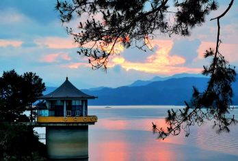 杭州千岛湖一日游导游/中文/英文/俄语/行程可定制  XF【全程中文/英文/俄语/多种小语种服务，专业讲解，沟通无障碍，景点可调。】