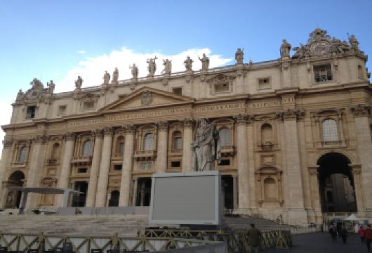 瑞士苏黎世三大教堂+苏黎世湖+玉特利山+瑞士莲巧克力之家博物【专业司机，配备高标准安检车辆，全程安心保障，轻松享受惬意旅程】