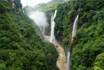 兴义马岭河峡谷+阳光谷一日游【兴义市区+高铁南站/机场接送】【景点门票+观光车+小车直达景区】