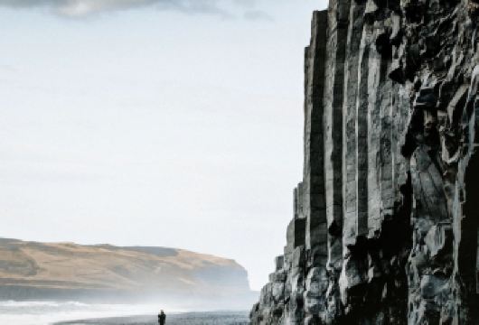 黑沙滩+迪霍拉里海岬+DC-3飞机残骸+冰岛雷克雅未克包车游【精品包车，私享空间，上门接送，轻松出行】