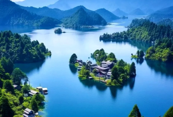 杭州出发【千岛湖+梅峰岛+月光岛纯玩一日游】含游船船票【纯玩无购物 经典路线 登梅峰之巅俯瞰群岛】