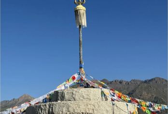 新疆伊犁赛里木湖自驾环湖一日游丨2人起发【晚出发+懒人福音】【[高性价比的赛里木湖之旅]升级景区直通/自驾环湖~景区不换乘景点直达】