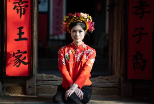 泉州古城+开元寺+西街+蟳埔村+梧林村一日游丨小团可定制【解锁蟳埔簪花非遗体验，漫步梧林番仔楼，沉浸式感受闽南侨乡文化与古村韵味。】