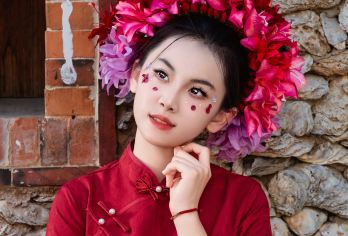 泉州开元寺/西街+蟳埔村+洛阳桥+南少林一日游【小团赠簪花】【打卡明星同款簪花‘今生戴花，来世也漂亮’‘把浪漫和春天戴在头上’一生勤奋勇敢的蟳埔女。】