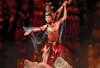 驼铃传奇半日游【VIP私家小团+快速入园+三环内上门接送】【以“一带一路”为主线，深入挖掘大唐传统文化，追寻驼队丝绸之路上的踪迹】