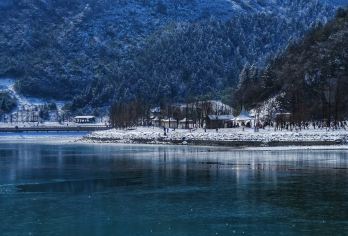 丰都南天湖景区一日游【2-8人小团纯玩｜国有车导】【[安全]合法、合规、正规操作、全程自营不转卖，长途乘车安全放心、正规团选我们！】