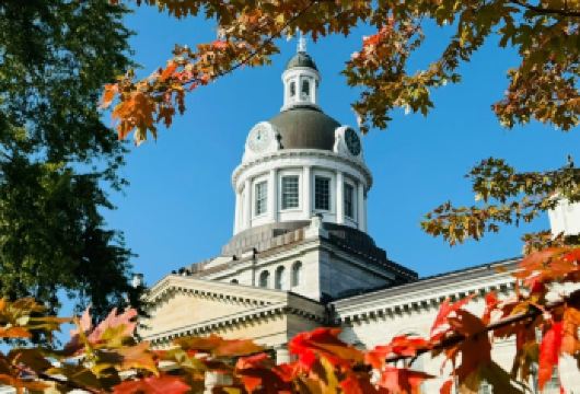 加拿大渥太华文明探索与自然奇观一日游包车【专属包车省心游：全程专车服务，可定制旅程，自由掌控游览节奏享受舒适惬意的深度之旅。】