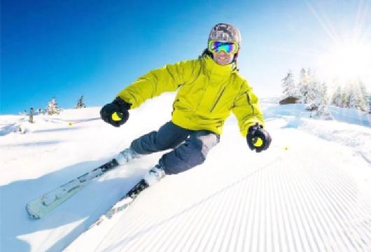 冰雪金佛山一日游【赠手套暖宝宝丨纯玩5小时丨有直通车位】【[二种套餐可选] A套餐：[纯玩团｜含大门票+索道+中转车]B套餐：[直通车丨仅含车位费]】