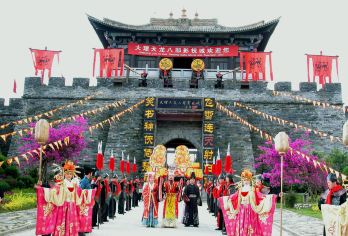 大理天龙八部影视城+喜洲田园风光+乘船观洱海一日游【走进天龙八部影视城，再次重温小时候仗剑走天涯的武侠梦】