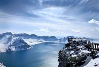 长白山北坡景区+长白山天池一日游【可选 漂流套餐·单车费】【[高速直达]延吉高速直达景区，畅玩北坡五小时，精华景点一览无余。】