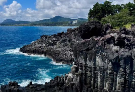 济州岛【南线包车】独立岩+柱状节理带+药泉寺一日游【中韩双语司机+中文微信管家，沟通0障碍，出行超省心】