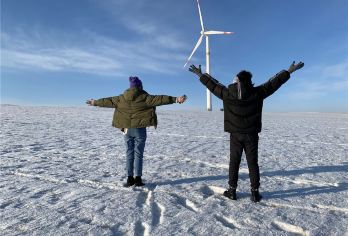 呼伦贝尔大草原+呼伦湖+满洲里国门（套娃+猛犸+博物馆）【套餐A草原+呼伦湖半日游:包括呼伦湖+呼伦贝尔大草原通湖路草原，其他景点不含，12点30左右行程结束】