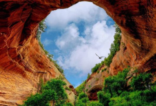 延安甘泉大峡谷一日游【导游带队+中巴商务团】【按人数拍单即可】