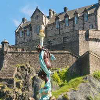 英国苏格兰高地天空岛+格伦菲南高架桥+马莱格+老人峰+爱莲·朵娜城堡四日游