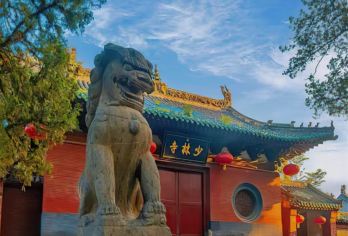 少林寺纯玩半日游-探秘千年古刹-领略禅武文化|市区酒店上门接【出行无忧：乘景区直通车直达，省去换乘烦恼，轻松开启少林之旅。】