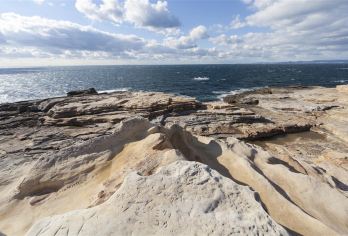 日本大阪白滨市场+贵志站+三段壁洞窟+千疊敷+圆月岛一日游【大阪周边美景】