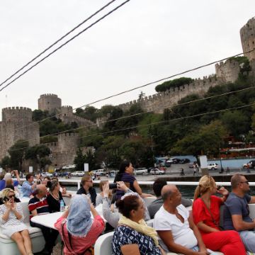  [专业导览]伊斯坦布尔全景体验：游船+大巴扎+城市亮点小团游