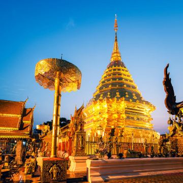 清迈夜间游览：素贴山与Wat Umong寺庙之旅