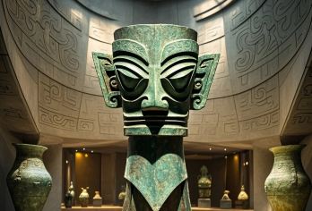 【三星堆博物馆讲解】 120分钟  大咖讲师领讲 含耳麦【[导游讲师团]他们博古通今，幽默睿智，善于挖掘文物背后的故事，用有趣的方式还原历史真相；】