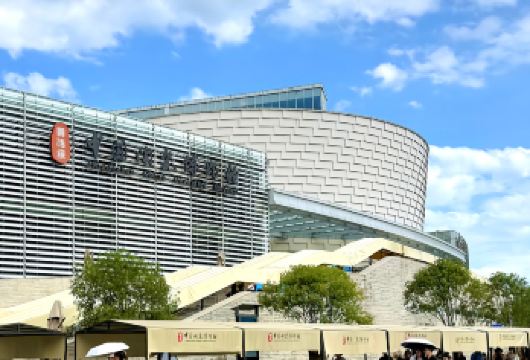 【一线大咖讲解】景德镇中国陶瓷博物馆-【可约官方入馆票源】【出行前请携带好[！身份证原件！]，没带或遗失[请勿下单]，电子讲解将以短信方式发送】