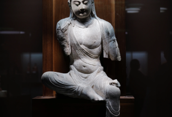 中国国家博物馆一日活动【古代中国讲解约3小时】【‌专业讲解‌：导游精讲10年经验，用故事串联文物，轻松看懂青铜器、玉器等珍品背后的文化密码】