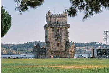 葡萄牙大航海时代贝伦区文化之旅【中文包车一日游】【专属包车服务游，全程按心情随走随停，主打一个悠闲自在不赶场。】