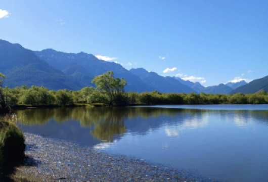 新西兰皇后镇-米尔福德峡湾-蒂阿瑙【中文专车-惬意舒适】【中文专车出行，行程自己定义，无需等待，专属贴心服务，尽享惬意旅程】