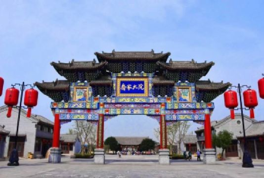 山西乔家大院半日游【含门票/2小时深度游/多套餐可选】【[经典景点]皇家看故宫民宅看乔家，感受一下长盛的家族是如何发展的】