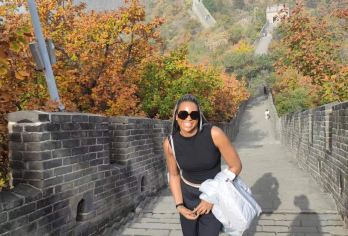 慕田峪长城全包私人旅游【持VIP快速通行证避开慕田峪长城的人潮 探索长城人烟稀少的一段。 轻松无忧的一天：包含私人交通、英文导游和午餐】