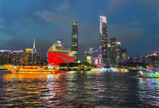 广州黄埔军校+含珠江夜间活动+广州市文化馆+沙面+私家包团一日活动【私家旅行：一单一团，不拼客，专属旅行、品质服务：小车上门接送，专职司机护航】