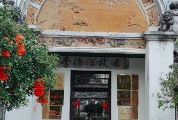 广西梧州中国骑楼城+龙母庙+李济深先生故居一日活动可英文服务【可提供英文及小语种导游服务-往返接送-可选导游-可代订门票】