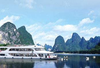 阳朔漓江三星船/四星游船+遇龙河竹筏漂游一日【小团/私家团】【[8人小团]真小团不超8人，真纯玩无车上推销。[私家团]一单一团，时间景点可按需调整，本地玩家带你嗨】