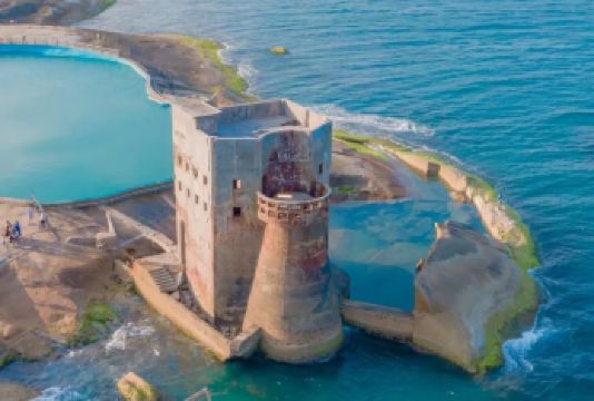 汕尾包车纯玩4小时半日游|打卡红海湾+海上古堡+市区景点任选【四小时畅游红湾，风车海浪共翩跹。咨询定制用车】