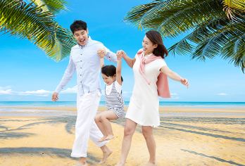 烟台蓬莱阁+八仙过海+帆船+文成城堡+金沙滩孤独的鲸一日游【[可以选择双体帆船出海观看黄渤海分界线/海上观看蓬莱阁和八仙过海，还可以喂海鸥]】