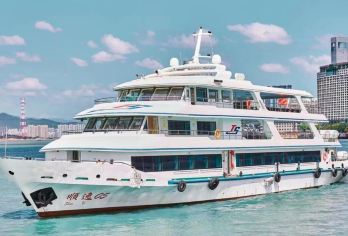 南普陀寺+海上看金门+中山路步行街+鼓浪屿一日游【[深度文化讲解]配备持证国导讲解，他们不仅熟悉厦门的地理和历史文化，还能为您提供深入的讲解。】