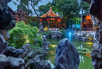 扬州个园一日游1小时人文讲师深度讲解私家小团【持证讲师，专业团队，严格选拔，汇聚匠心讲解团队】