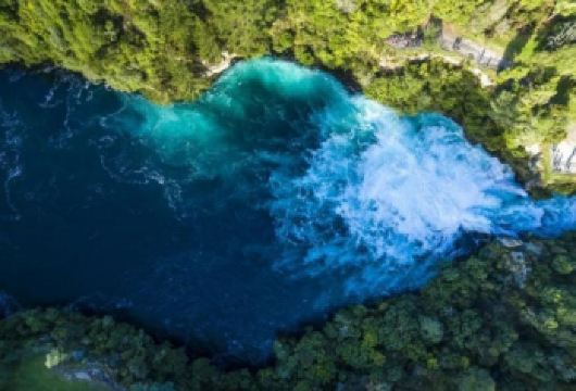 新西兰皇后镇-天堂镇-箭镇-瓦卡蒂普湖-中文包车私享行【精选热门景点，高效游玩不走回头路，深度了解文化内涵，贴心服务保障，轻松享受旅程，性价比超高的旅行。】